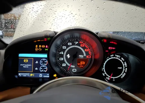 2016 Ferrari California T z USA, uszkodzony, nr VIN ZFF77XJA2G0214672